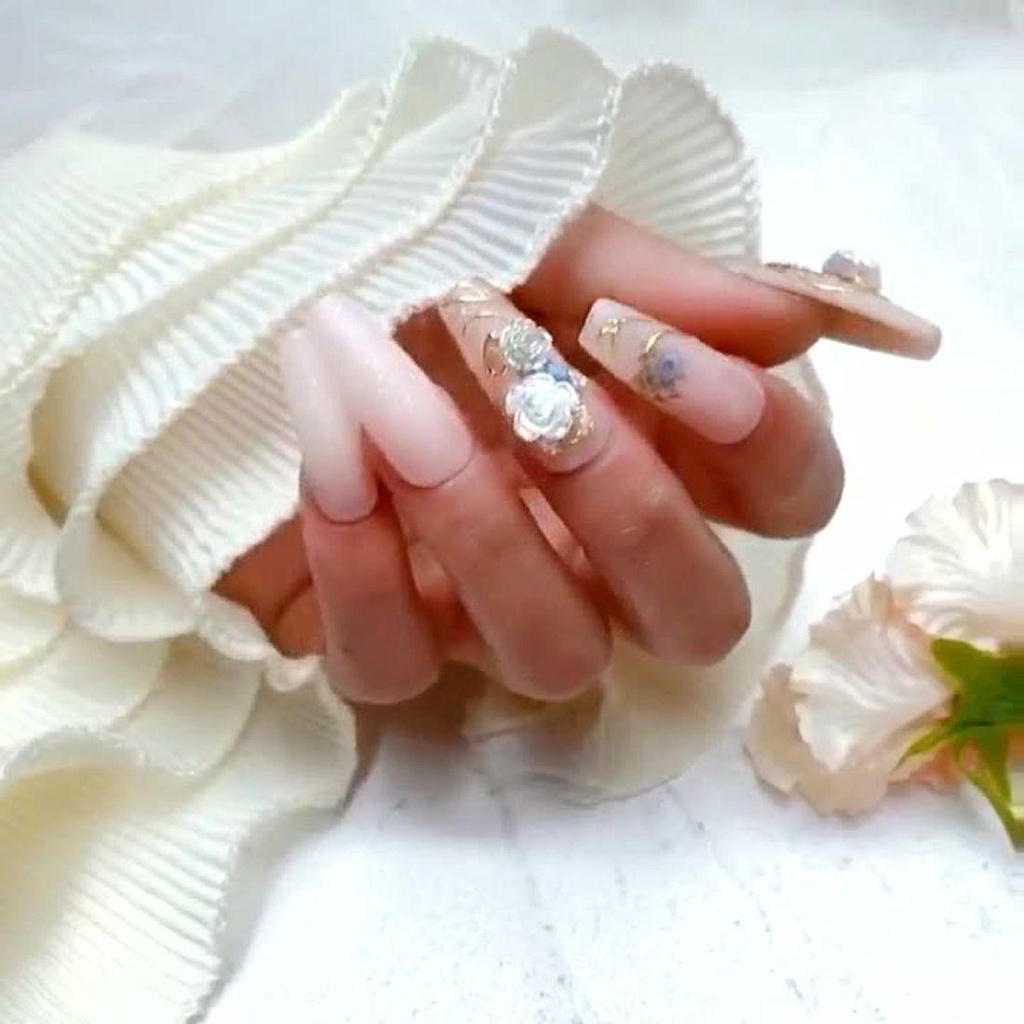 QQMALL Hạt Kim Loại Hình Hoa Trà Đính Móng Tay Thời Trang