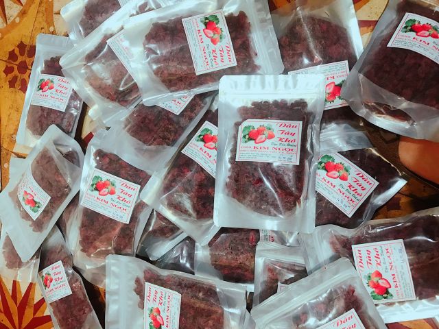 Mứt dâu tây sấy dẻo 250g