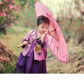 Hanbok bé gái