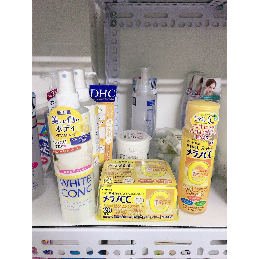 Xịt dưỡng trắng da WHITE CONC VITAMIN C nội đia Nhật