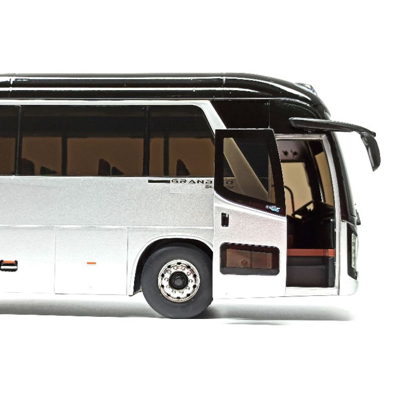 Mô hình xe Kia Granbird 1/32