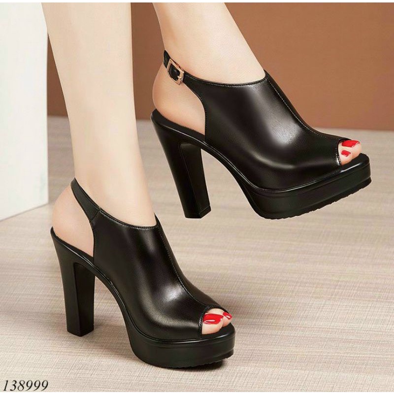 Mẫu Mới 🌺 free ship 🌺 boot hở mũi đế cao 10cm có size từ36-39