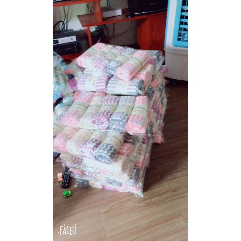 ⚡️𝐅𝐑𝐄𝐄 𝐒𝐇𝐈𝐏⚡️ Khăn Mặt Lông Cừu Xuất Hàn Vân Kẻ Sọc (MẪU T5 KẺ SỌC)