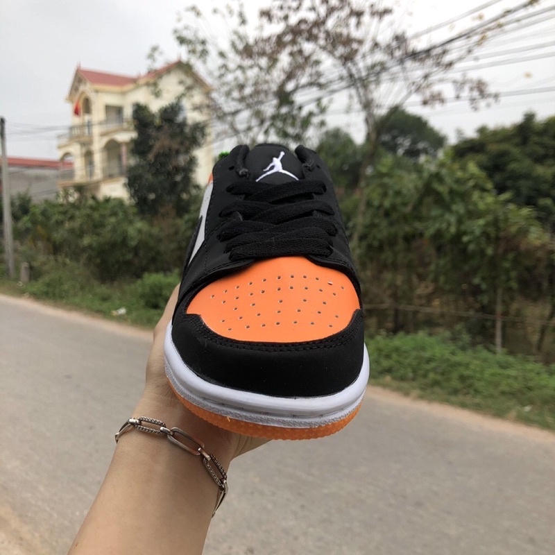 Giày thể thao nam nữ jordan 1 trắng cam thấp cổ thời trang | BigBuy360 - bigbuy360.vn