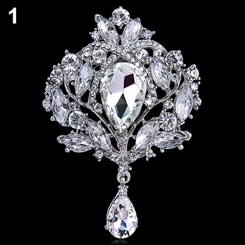 Ghim Cài Áo Đính Pha Lê Sang Trọng Cho Cô Dâu