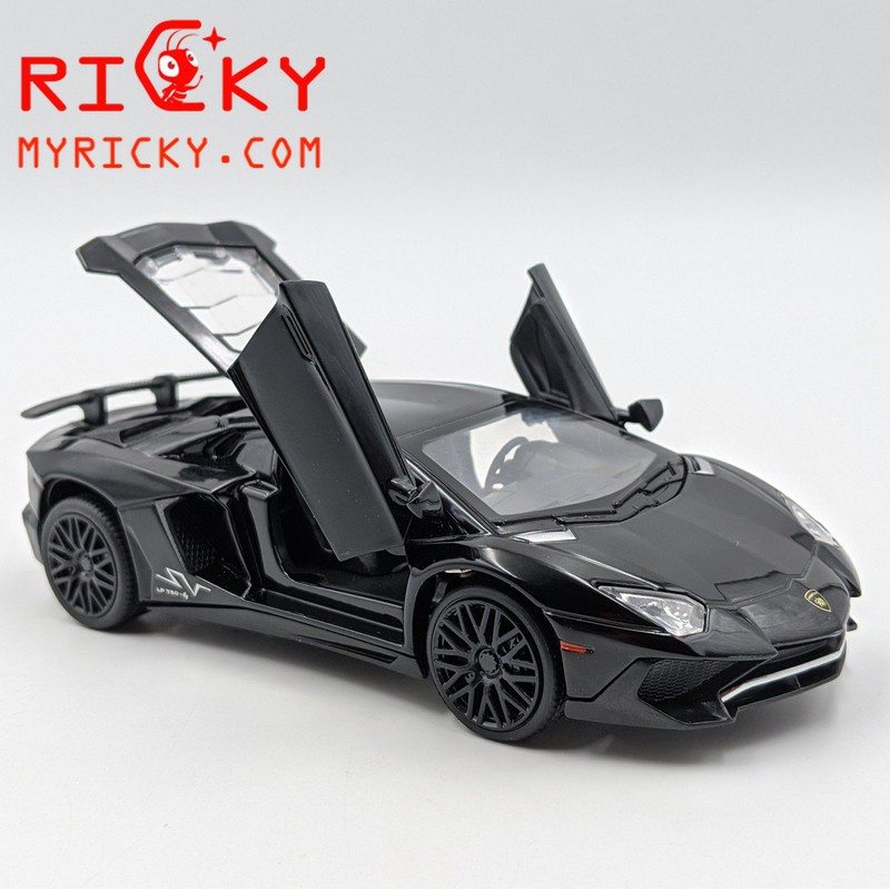 Mô hình siêu xe Lamboghini Aventador LP750-4 SV