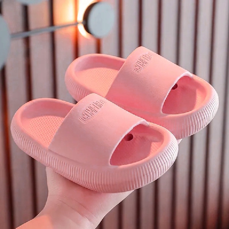 Dép đi trong nhà Đế Mềm Chống Trượt Màu Trơn Họa Tiết Hoạt Hình Cho Bé