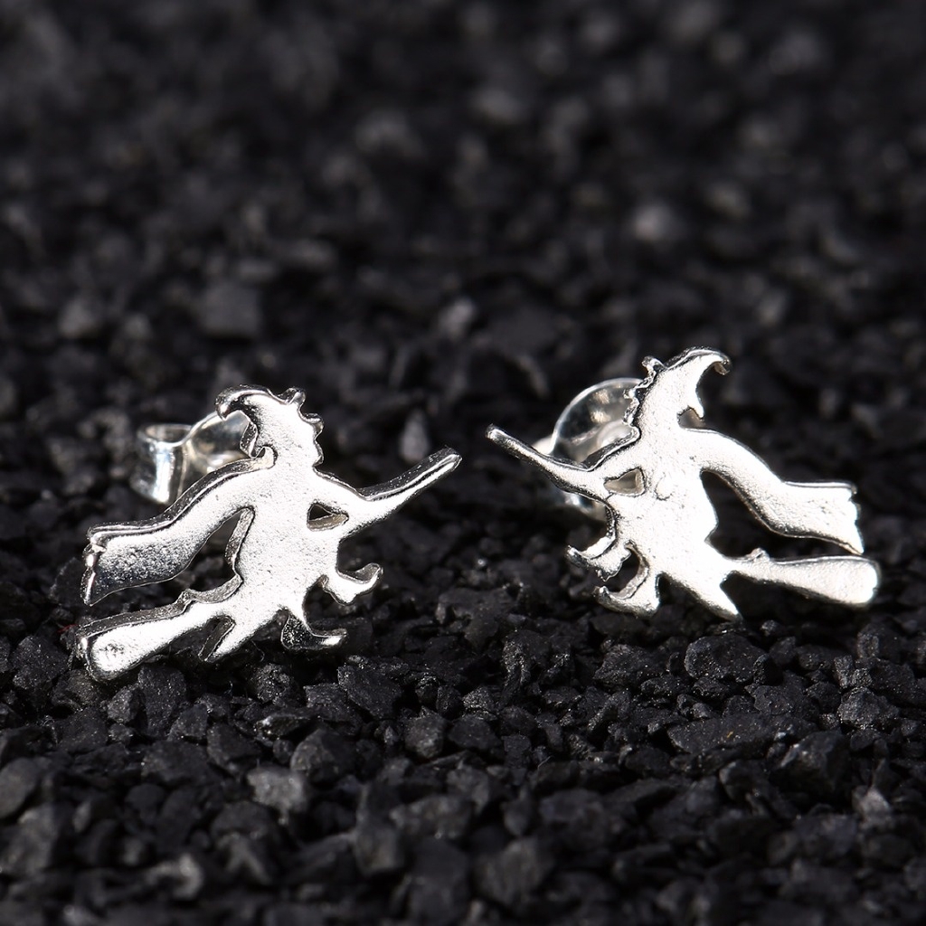 Cặp khuyên tai bằng hợp kim kiểu phù thủy đầy cá tính