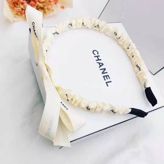Bờm cài nơ hiệu