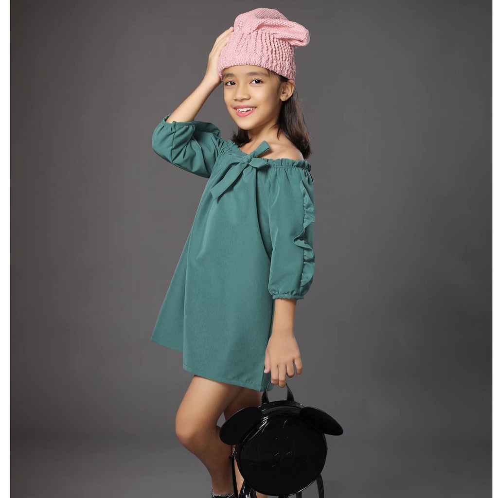 Váy bé gái trễ vai từ 6-24kg vải cotton thoáng mát Sarah - GUON