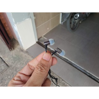 Tai nghe nhét tai RHA S500