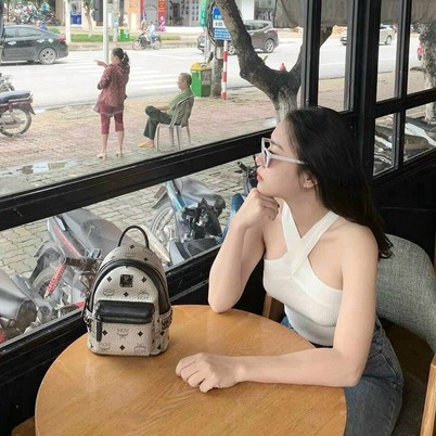 Áo Thun Body 2 Dây Phối Chéo Nữ Croptop tăm dãn, phông thiết kế cá tính màu ĐEN | TRẮNG - Mbra94