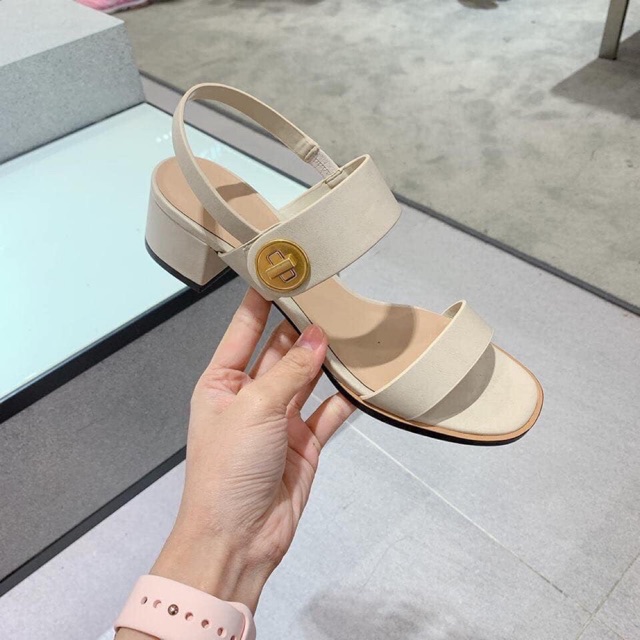 Sandal Cnk