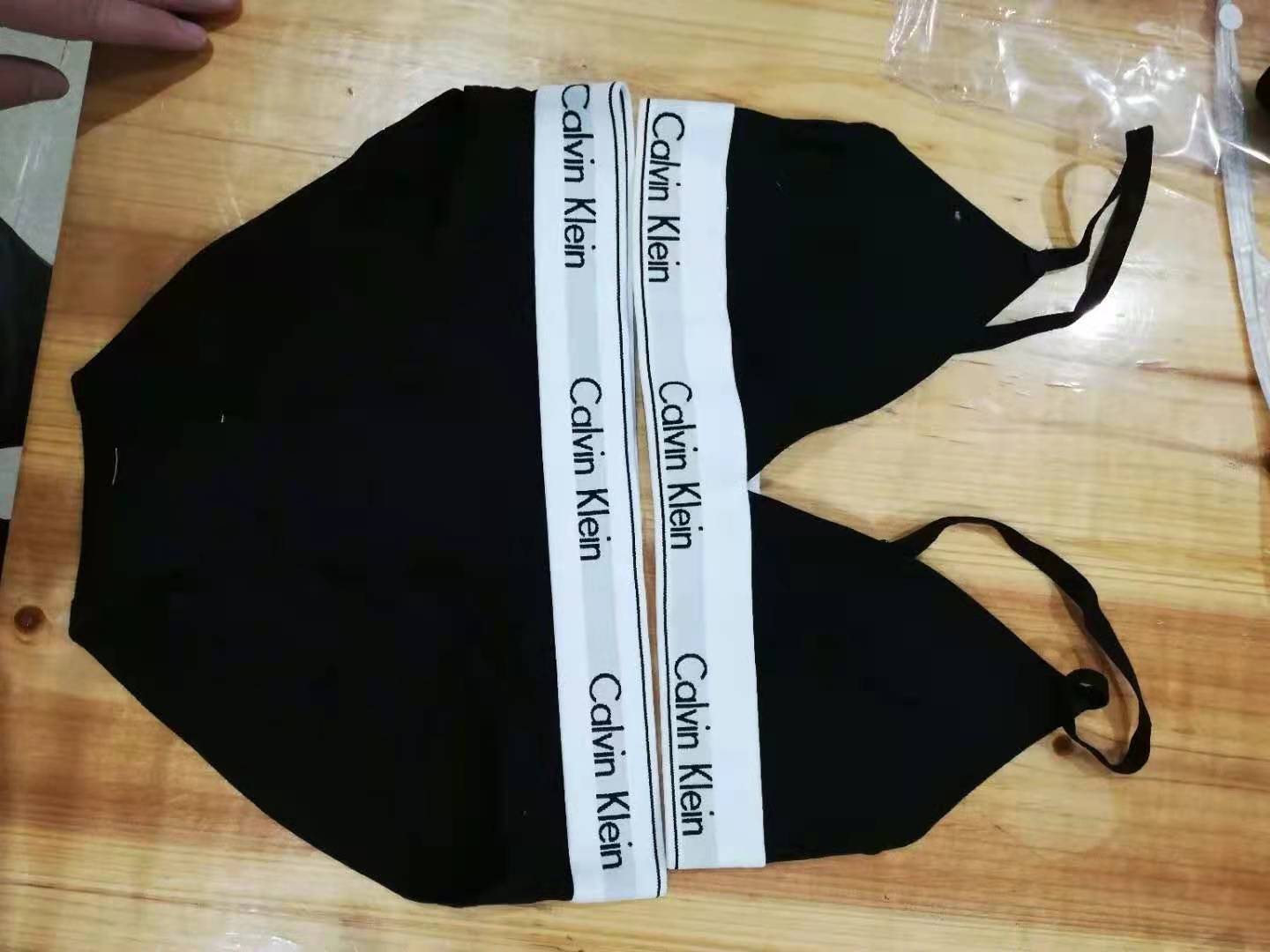 with paddings--Bộ Đồ Lót 2 Mảnh Gợi Cảm Cho Nữ Calvin Klein Cks Qf5651 | BigBuy360 - bigbuy360.vn
