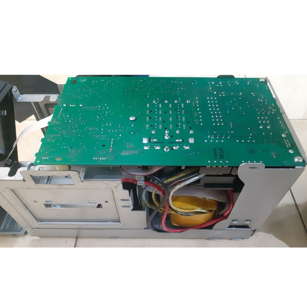 SUA 1000I - Bộ lưu điện APC Smart UPS 1000VA/670W