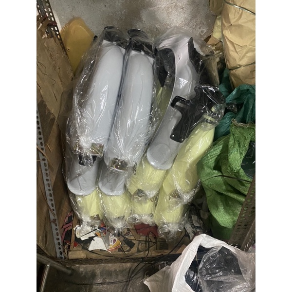 Dè sau 67 mủ