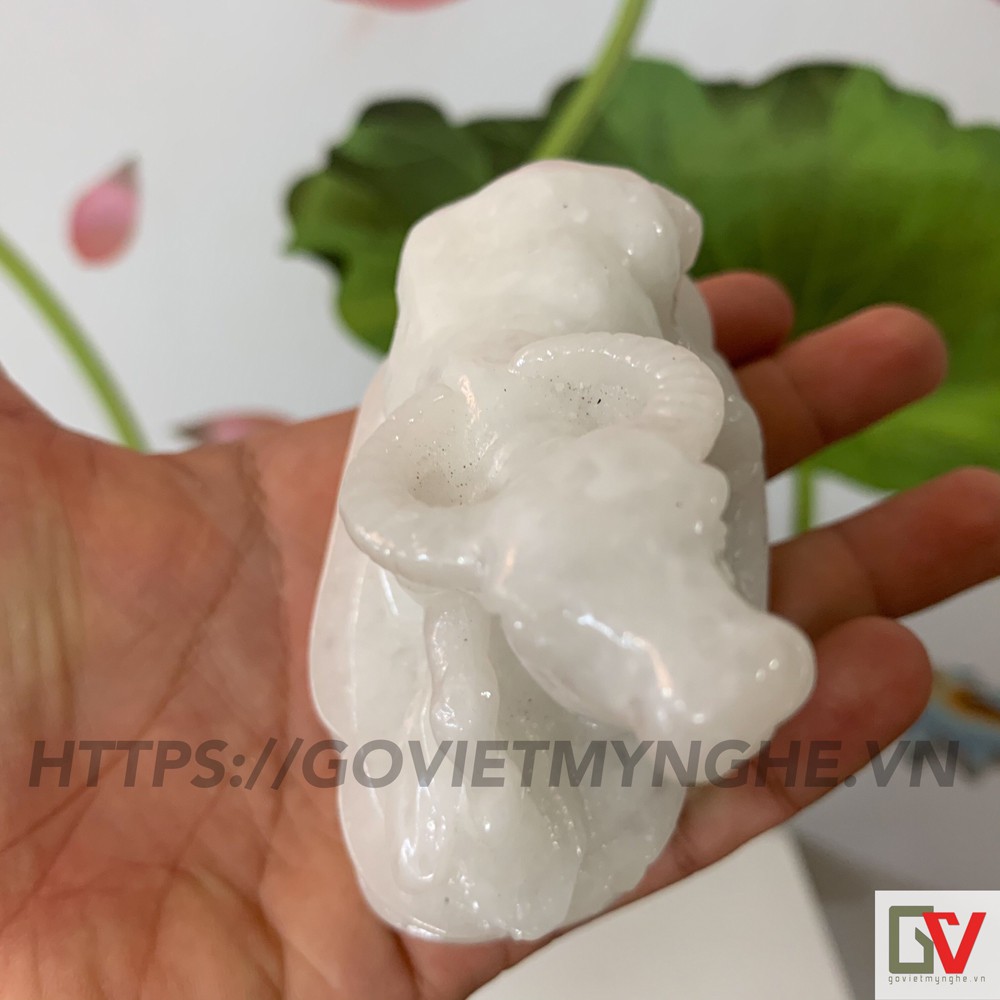 Tượng đá trang trí Trâu phong thủy - Chiều dài 10cm - Màu trắng đá non nước