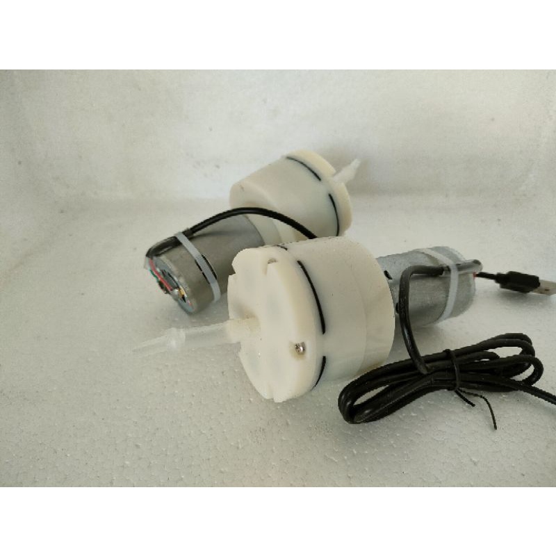 Máy sủi ôxy DC 12-24V có tặng dây và sủi, dùng năng lượng mặt trời DIY.VN