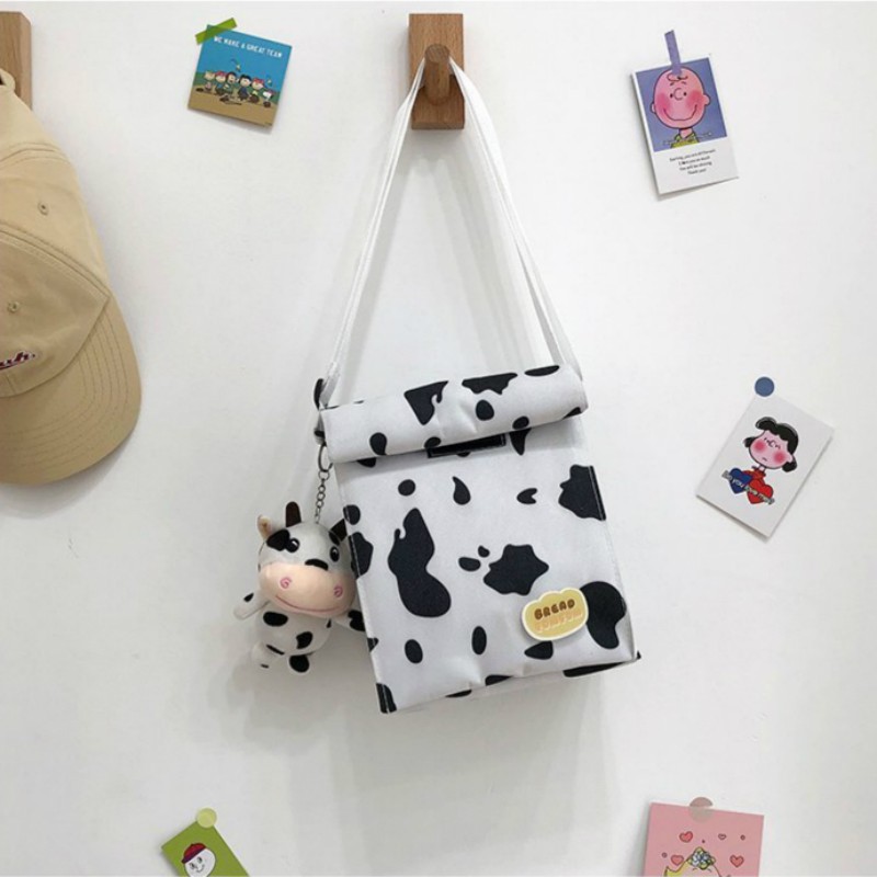 Túi Đeo Chéo Bằng Chất Liệu Vải Họa Tiết Bò Sữa Xinh Xắn Dành Cho Bạn Nữ | BigBuy360 - bigbuy360.vn