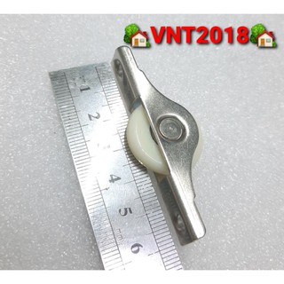 Con lăn cửa lùa inox tiện dụng
