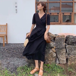 Đầm midi đen đắp chéo hở lưng cột nơ
