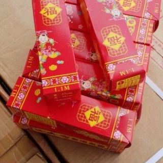 Liễn dán cửa đám cuới