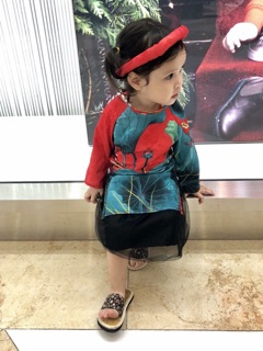Áo dài cách tân gấm cho bé hàng thiết kế