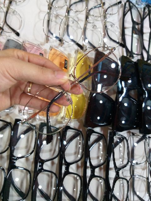 Kính thời trang giả cận nam nữ