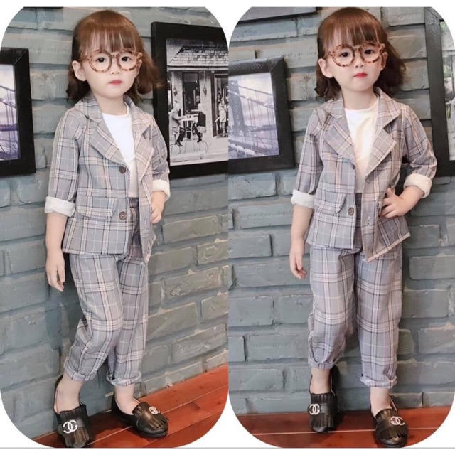 Vest kẻ bé trai
