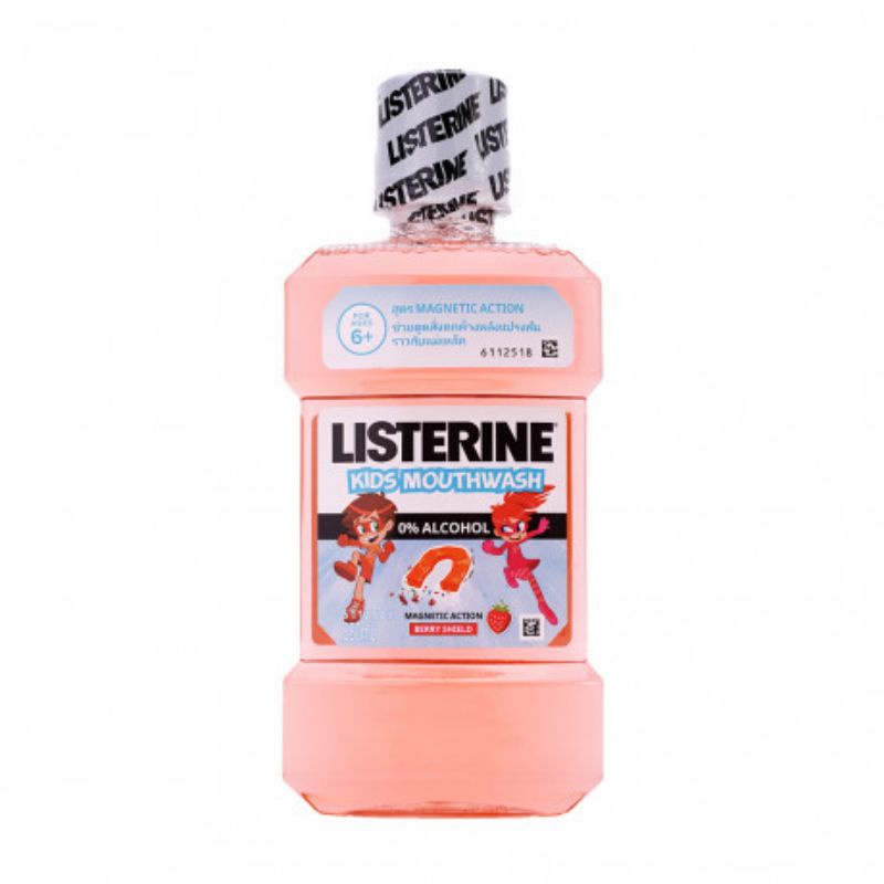 Nước súc miệng cho trẻ em Listerine Kids Mouthwash hương dâu chai 250ml