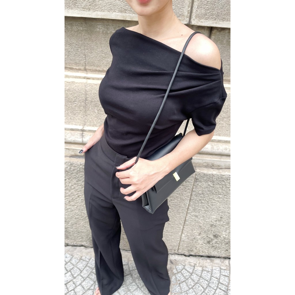 COCO SIN - Áo Trẹt Đen Ly Vai