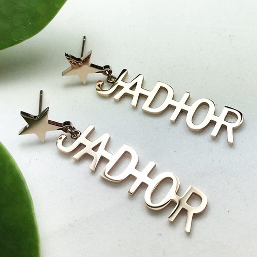 Bông Tai Nữ Sang Trọng Titan Không Đen TT 2396