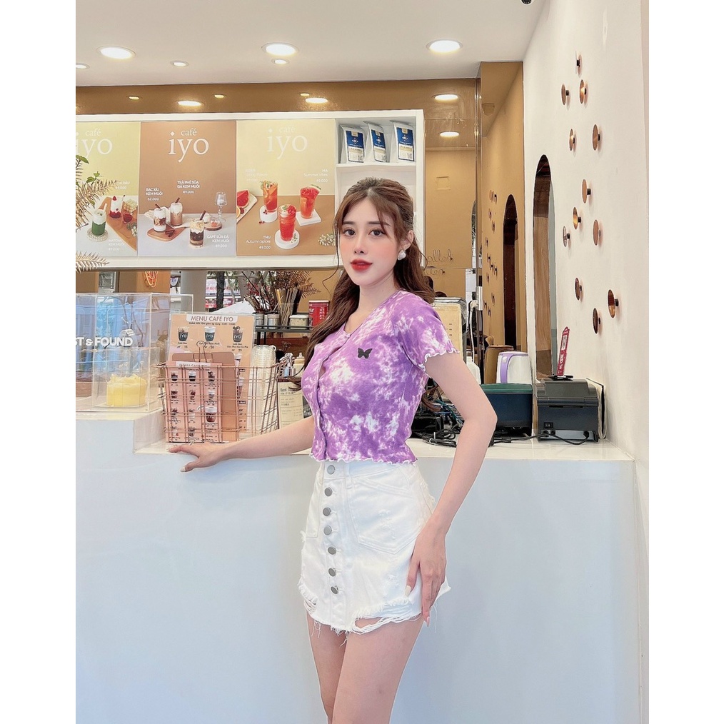 Áo Croptop Body Cổ Tròn Tay Ngắn Cúc Bấm Loang Màu Thêu Bướm  A5086