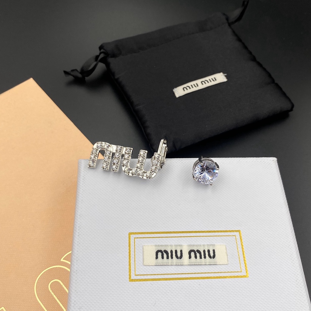 Khuyên Tai Tròn Bằng Thép Titan In Logo MiuMiu Thời Trang Cho Nữ