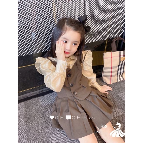 Set 3 chi tiết bé gái