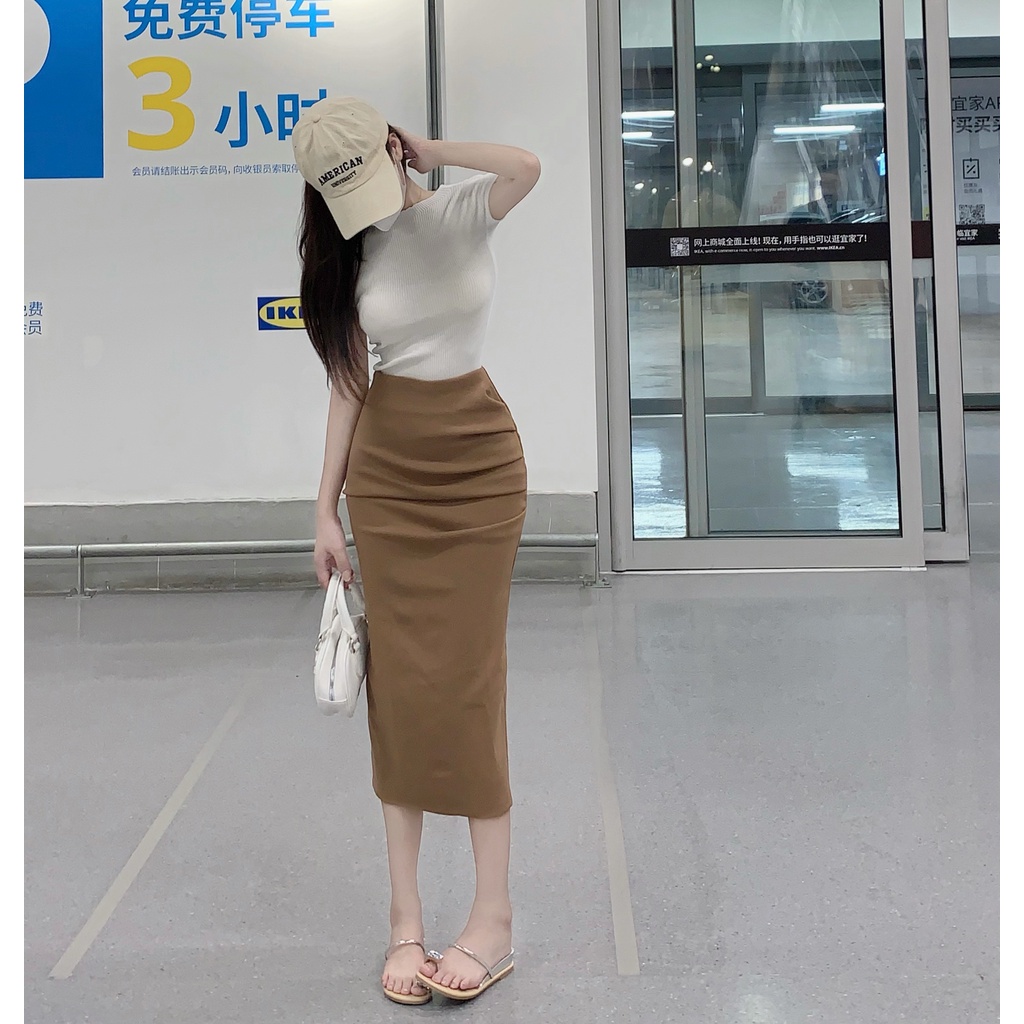 Set áo len dệt kim mỏng ngắn tay và chân váy xếp ly hông hack dáng B.I.C Clothing S111