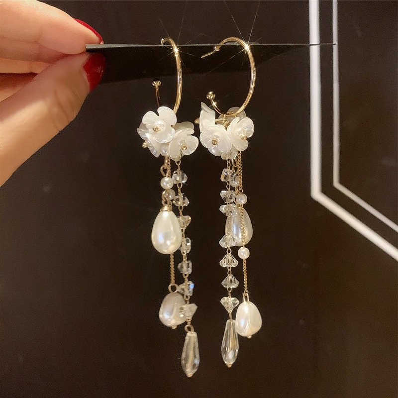 Đôi Khuyên Tai Hợp Kim Dáng Dài Trang Trí Ngọc Trai Xinh Xắn Cho Nữ