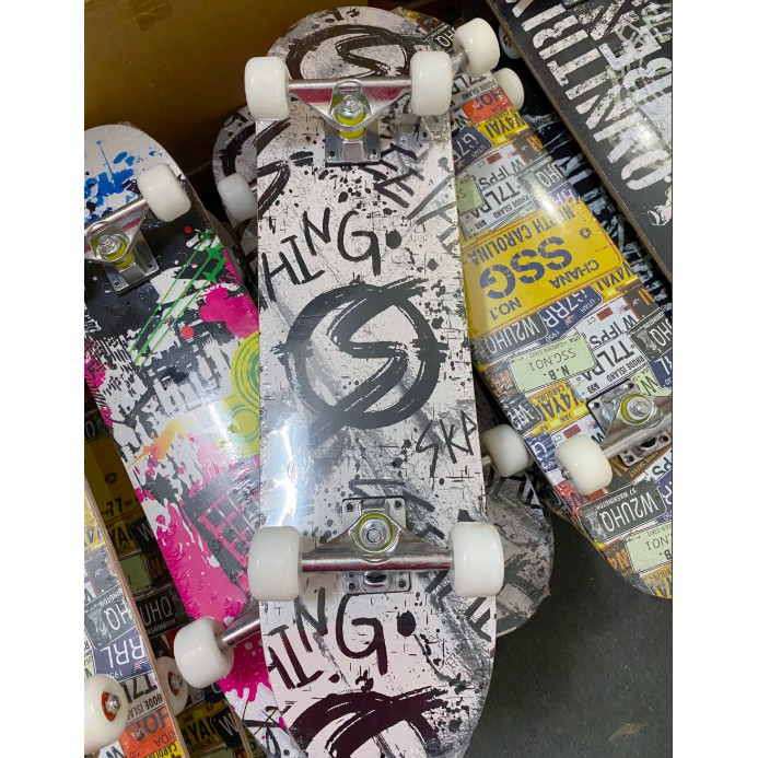 Ván Trượt thể thao, ván trượt Skateboard Gỗ 9 lớp Chịu Lực 150kg Bánh Cao Su Cỡ Lớn (Nhiều Màu)