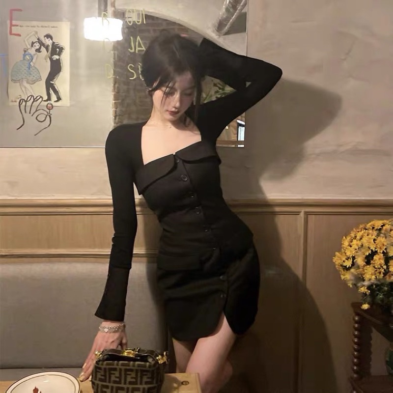 Đầm váy dáng vest ôm body cổ vuông khoét lưng tôn dáng
