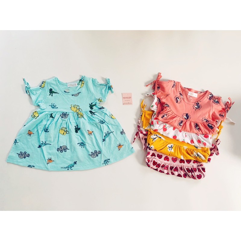 Váy thắt nơ bé gái