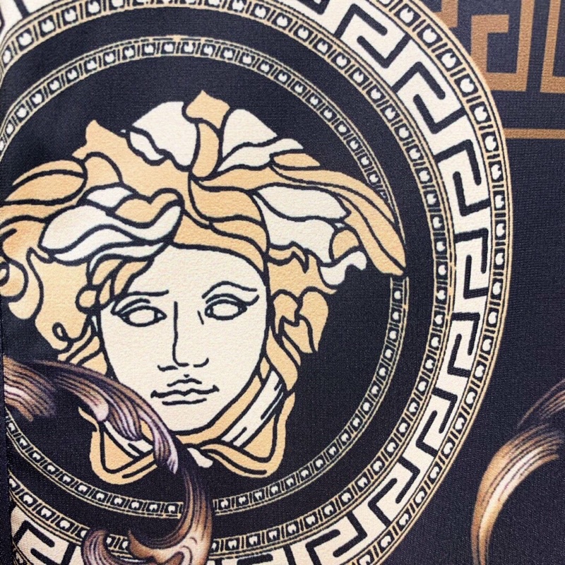 Áo khoác gió nam thương hiệu Versace cao cấp hoạ tiết logo thương hiệu mặc được hai mặt