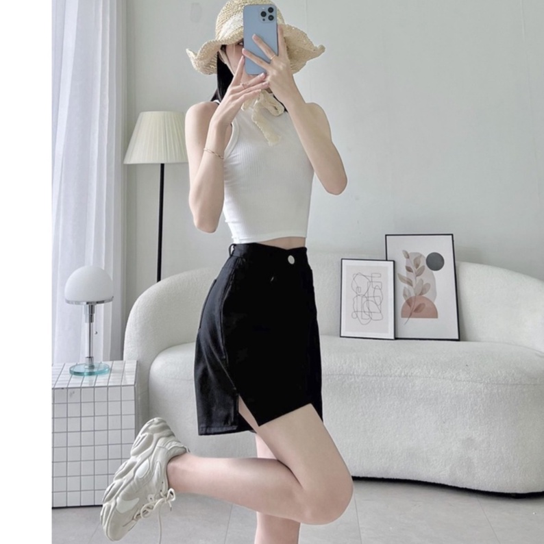 Quần short kaki nữ lưng cao, xẻ tà xinh xắn màu trắng đen