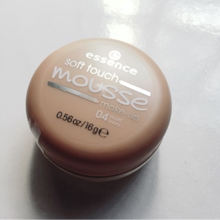 Phấn tươi Essence Soft Touch Mousse Make-Up