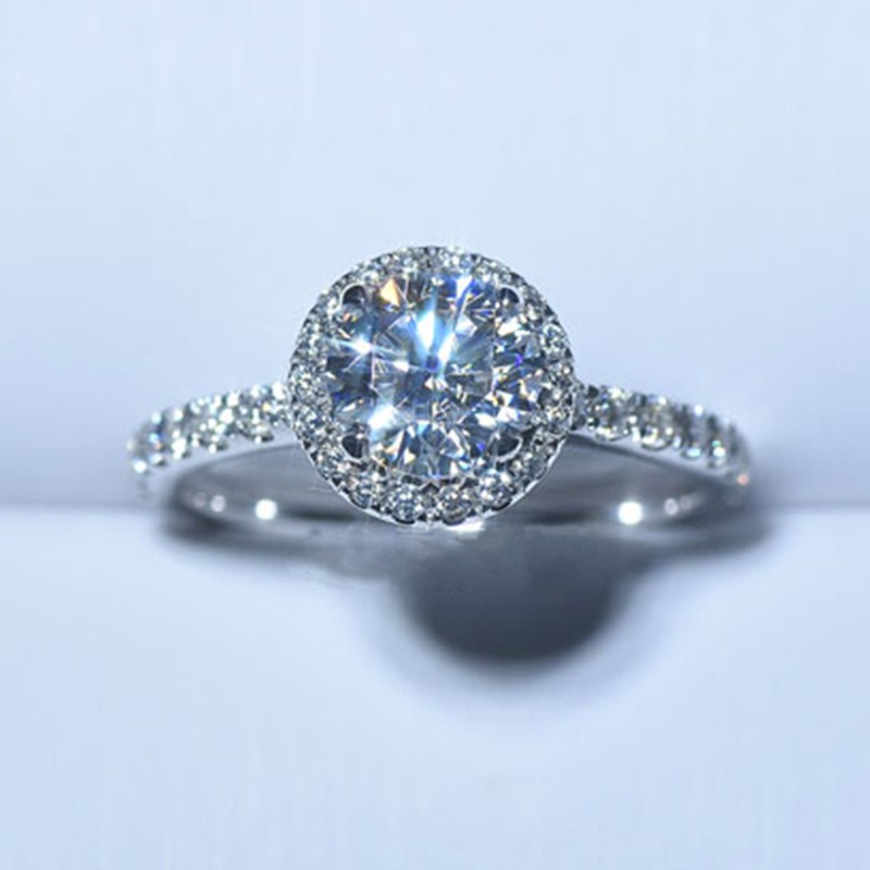 Nhẫn Đính Hôn Kim Cương Vàng Trắng Thiết Kế Sang Trọng Cho Nữ