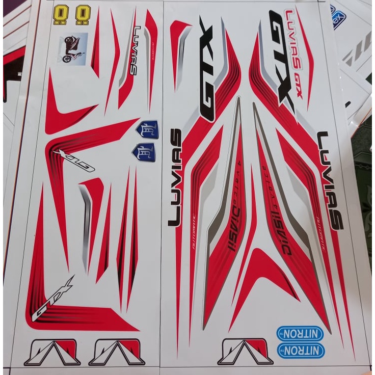 tem rời luvias GTX đỏ xe trắng