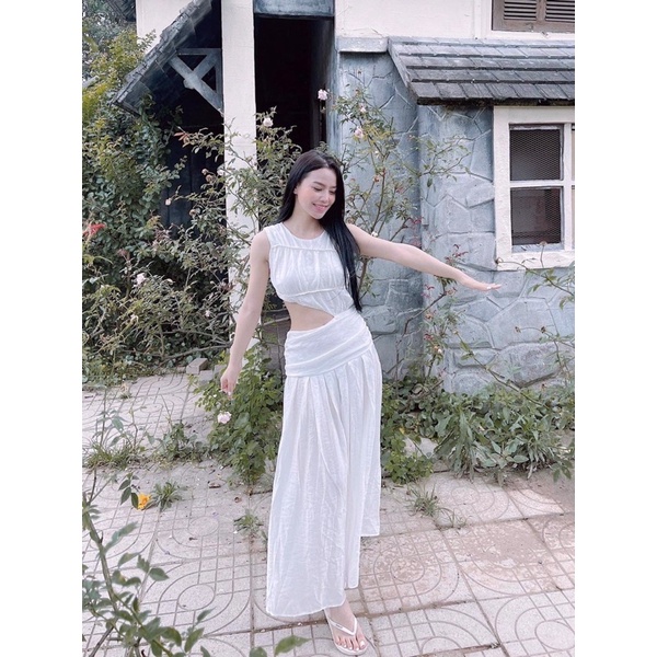 VÁY ĐŨI XƯỚC KHOÉT EO