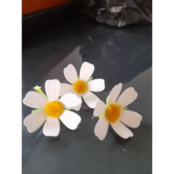 Hoa xuyến chi 45k/100đầu bông