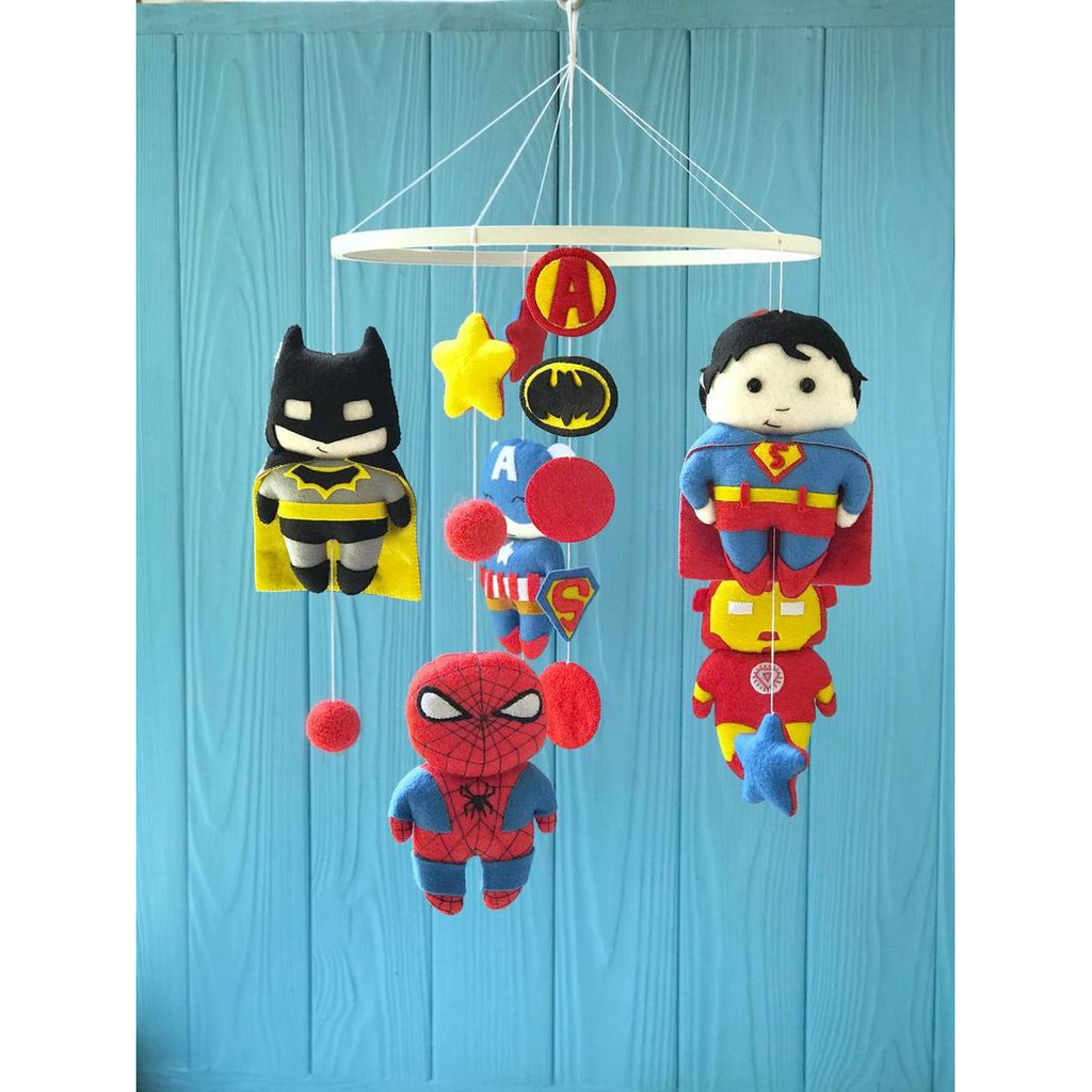 Đồ chơi treo nôi cho bé kích thích thị giác ảnh thật Coco Kids, treo nôi handmade có nhạc tự xoay mẫu SIÊU ANH HÙNG