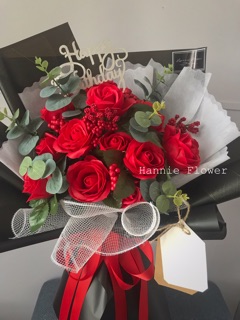 [Hannie Flower] Bó hoa sáp phối bi đỏ