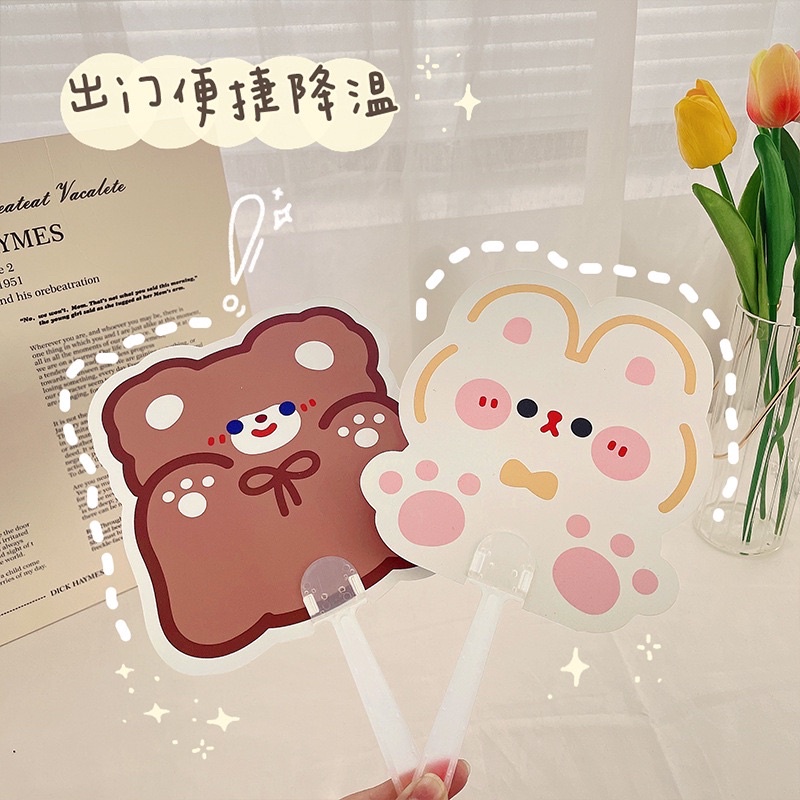 Quạt nhựa cầm tay hình cute mẫu mới nhất 2022